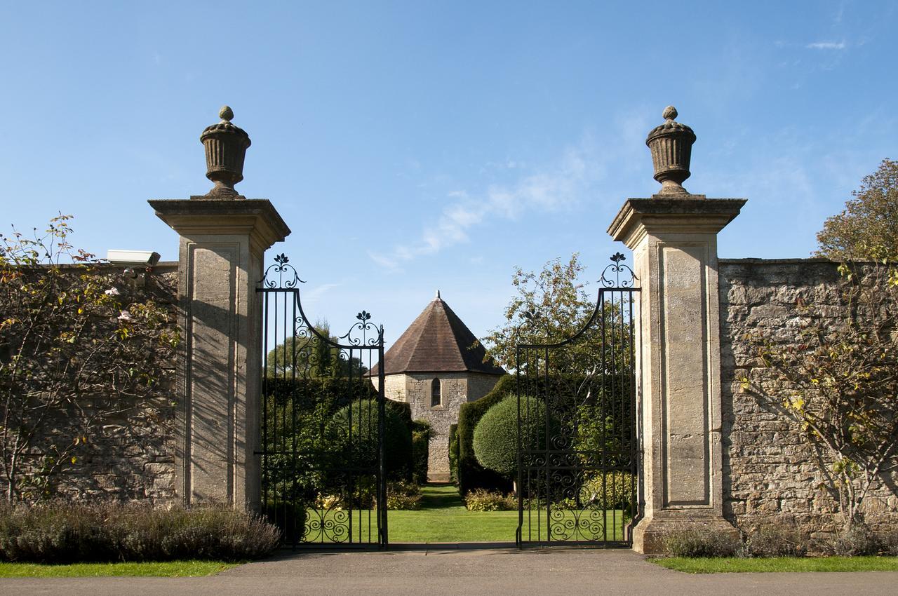 Lucknam Park Hotel Chippenham  Eksteriør billede