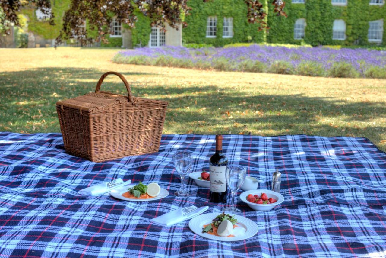 Lucknam Park Hotel Chippenham  Eksteriør billede